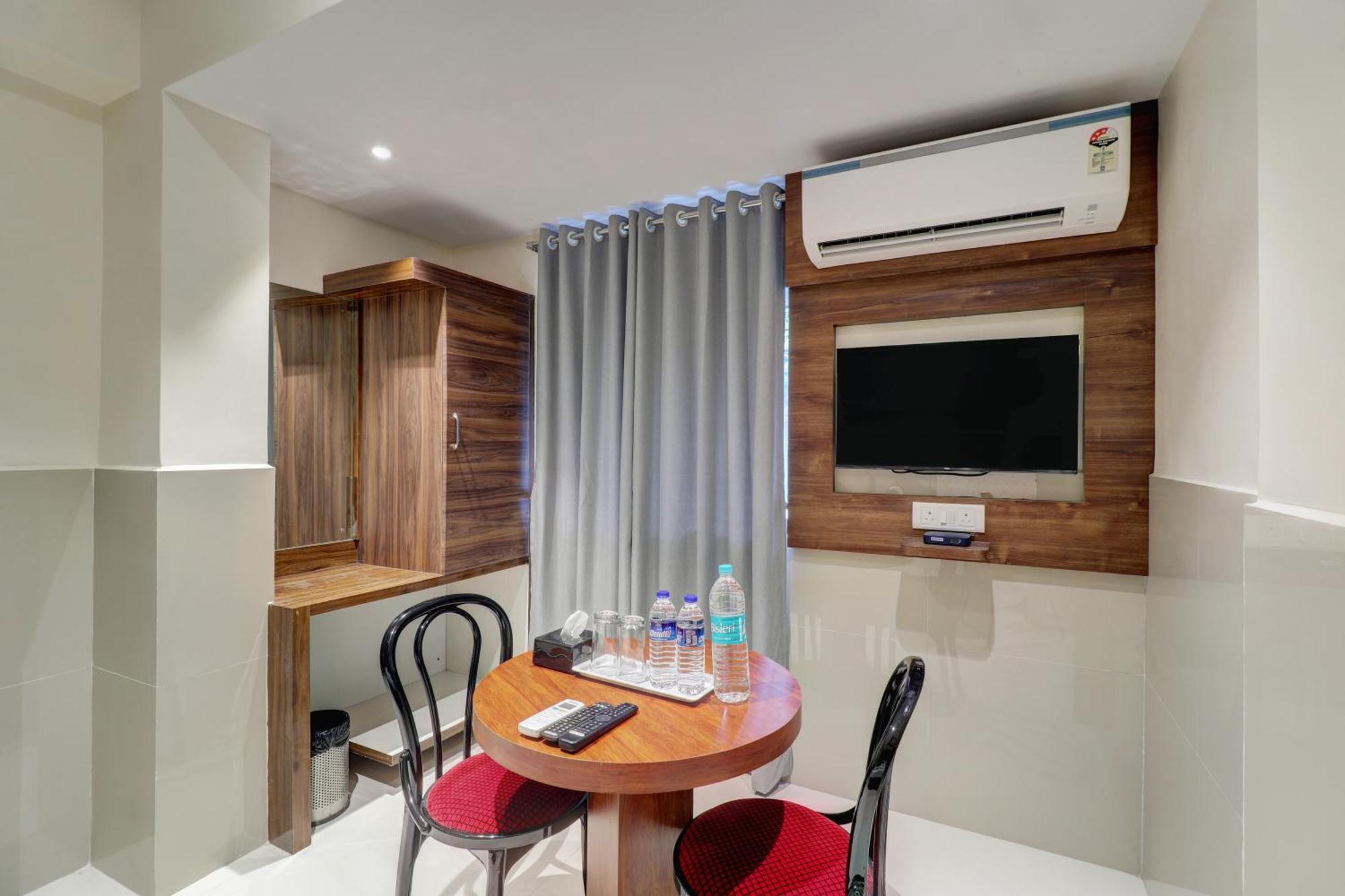 Hotel New Parimeet Residency Navi Mumbai Exterior foto