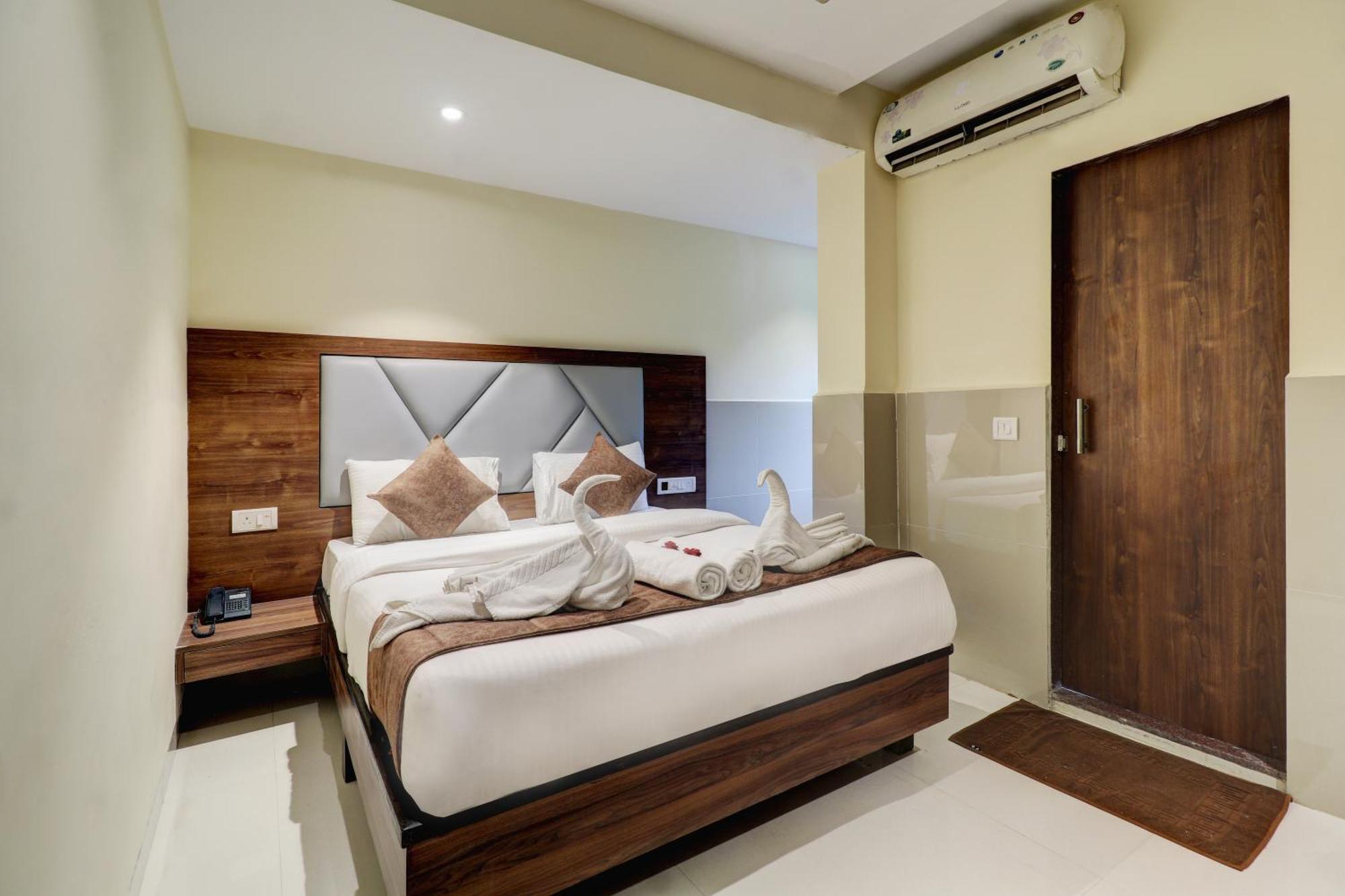 Hotel New Parimeet Residency Navi Mumbai Exterior foto